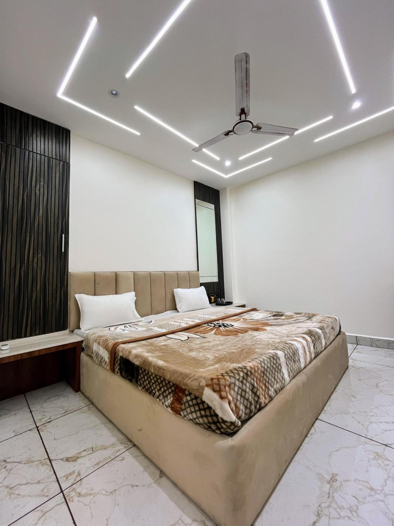 Hotel Anantshree Ujjain Luaran gambar