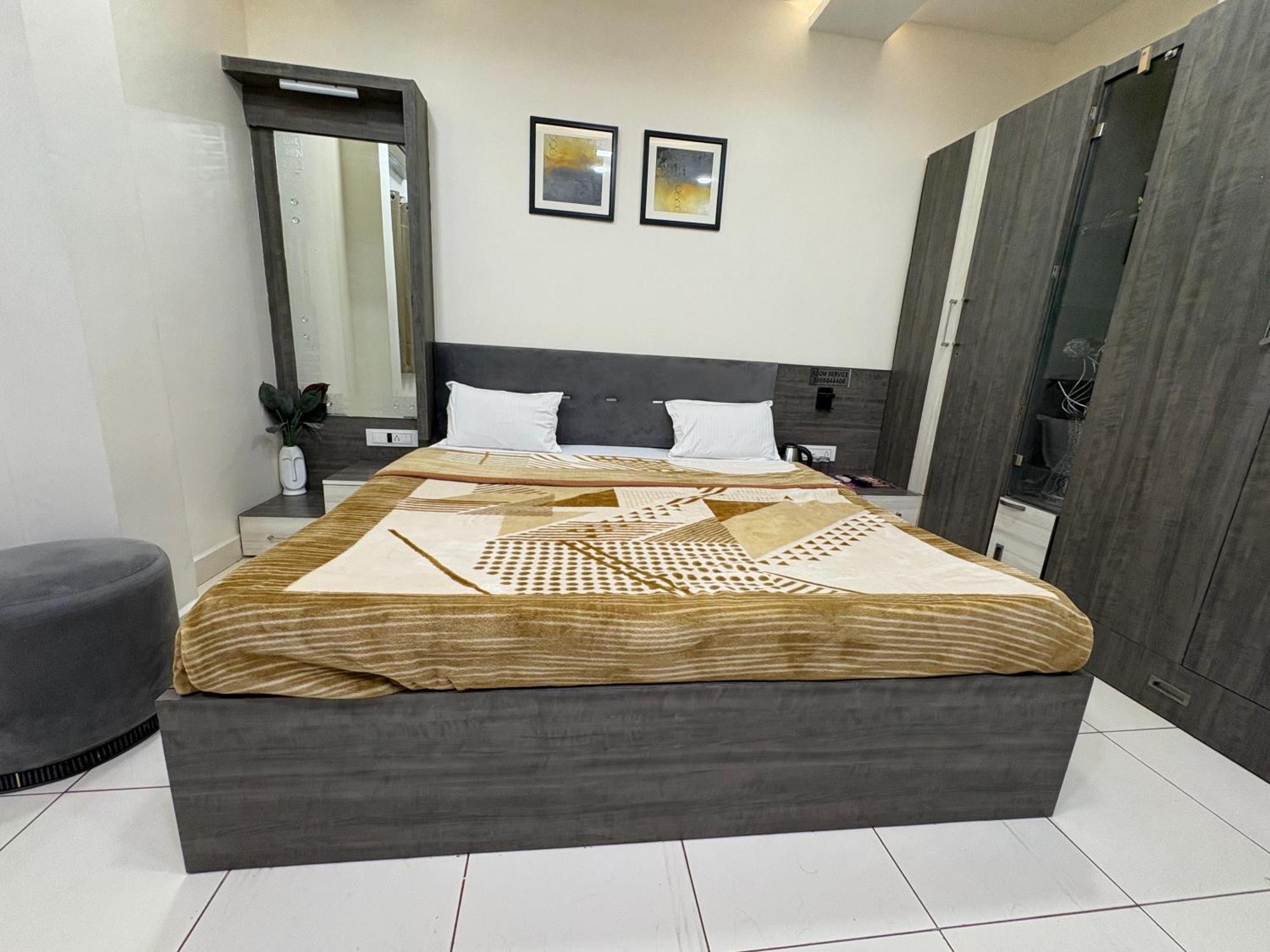 Hotel Anantshree Ujjain Luaran gambar